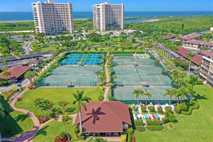 Tennis, paddleball and docks for boating and fishing.