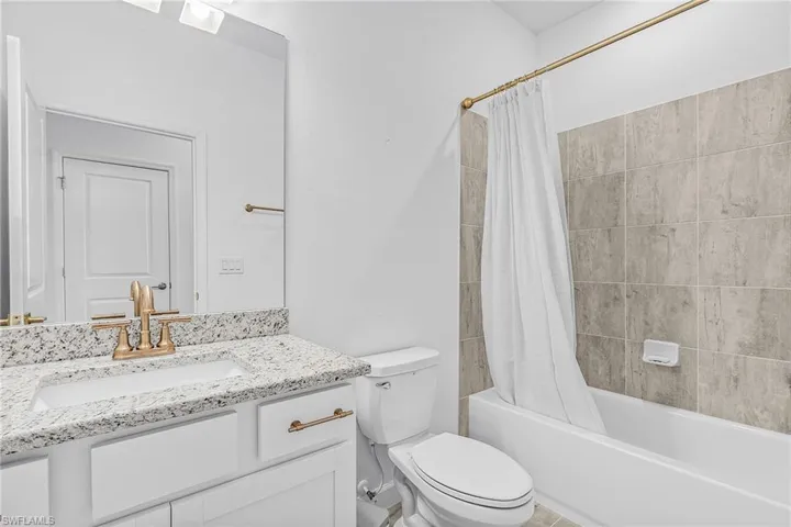 11151 Timber Creek Dr E, Fort Myers, Florida 33913