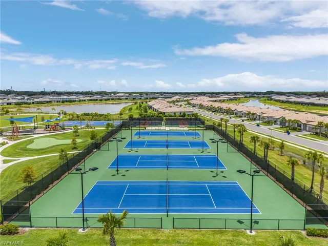 11151 Timber Creek Dr E, Fort Myers, Florida 33913