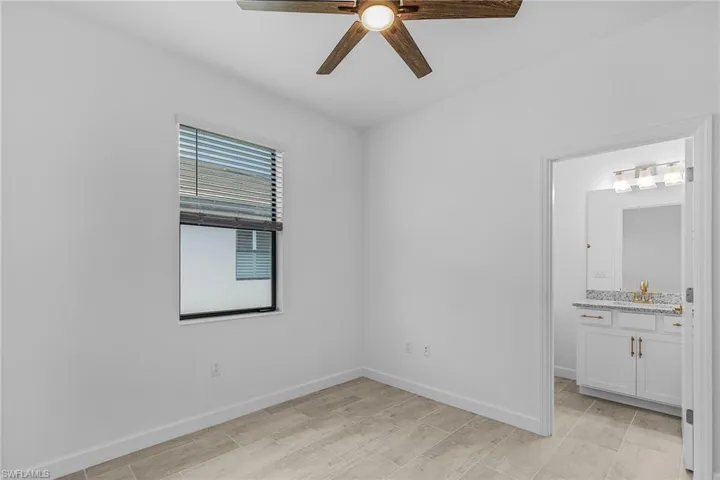 11151 Timber Creek Dr E, Fort Myers, Florida 33913