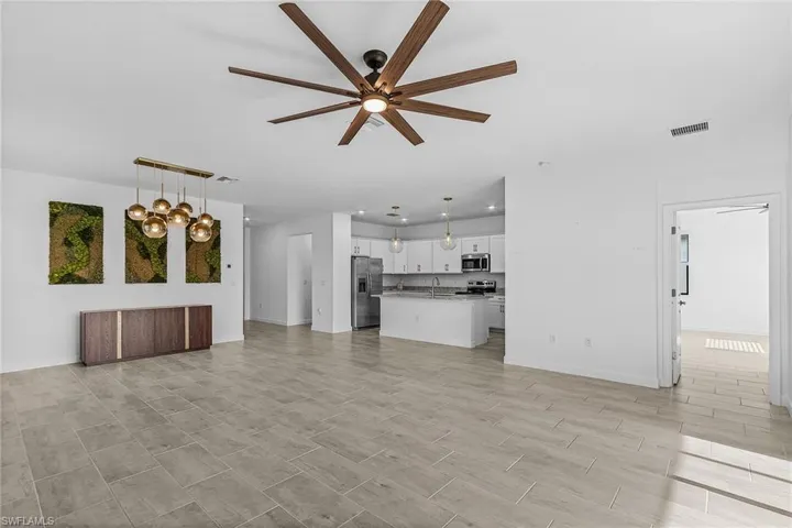 11151 Timber Creek Dr E, Fort Myers, Florida 33913