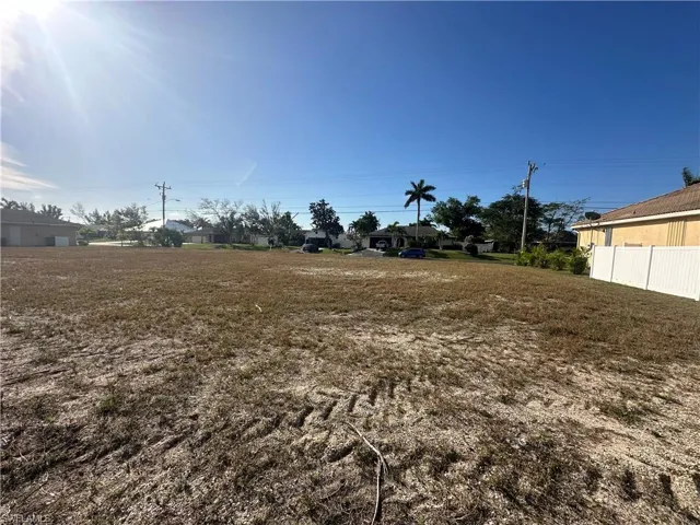 149 SE 21st ST, CAPE CORAL FL 33990