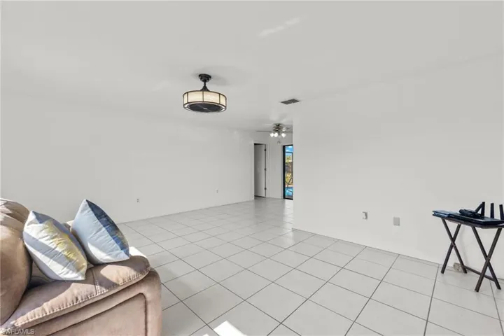 16 Lorelei Ave, Lehigh Acres Fl 33936