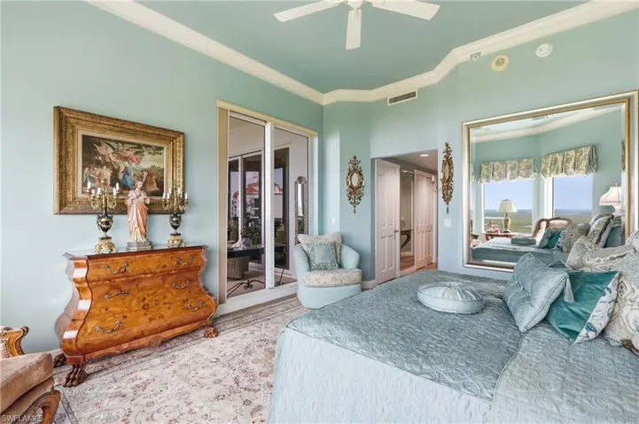 1060 Borghese Ln 2006, Naples, Florida 34114