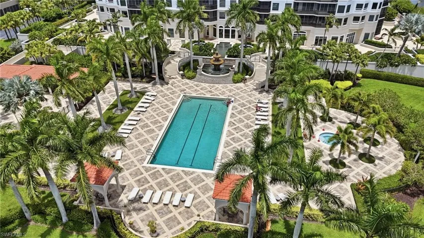 1060 Borghese Ln 2006, Naples, Florida 34114
