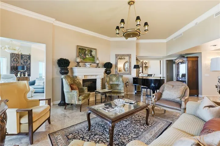 1060 Borghese Ln 2006, Naples, Florida 34114