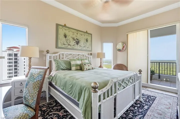 1060 Borghese Ln 2006, Naples, Florida 34114