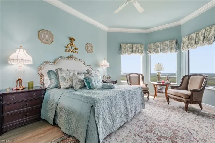 1060 Borghese Ln 2006, Naples, Florida 34114
