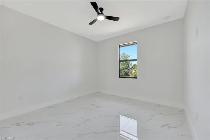 2706  28th SW ST, Lehigh Acres, FL 33976