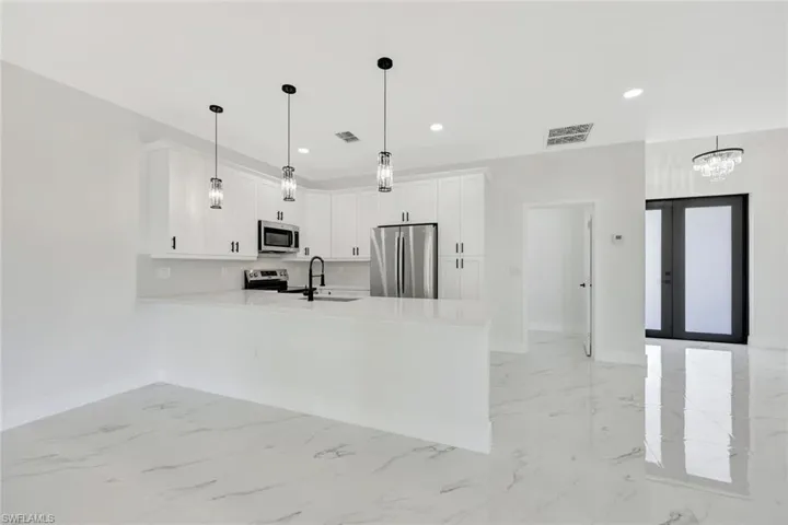 2706  28th SW ST, Lehigh Acres, FL 33976