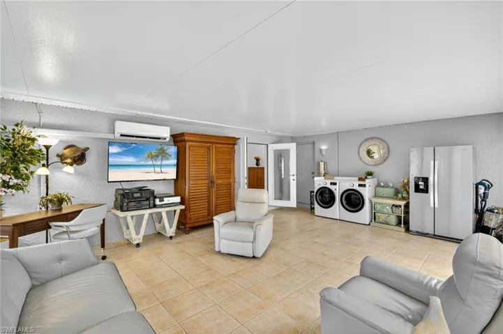 Doubles as laundry area