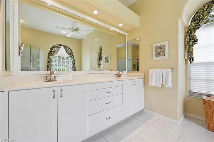 13360 Bridgeford Ave, Bonita Springs, Florida 34135