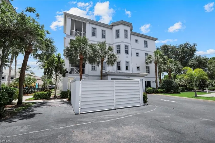 3941 Kens Way 1405, Bonita Springs, Florida 34134