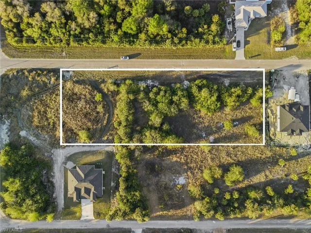 Aerial view of property's location with property boundaries highlighted