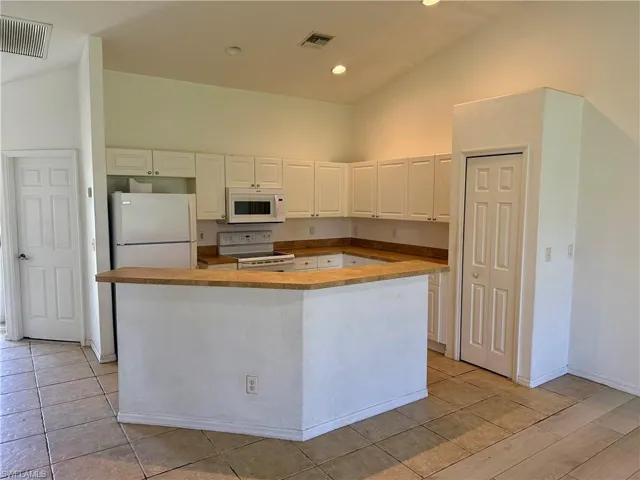 544 Se 7th St, Cape Coral, Florida 33990