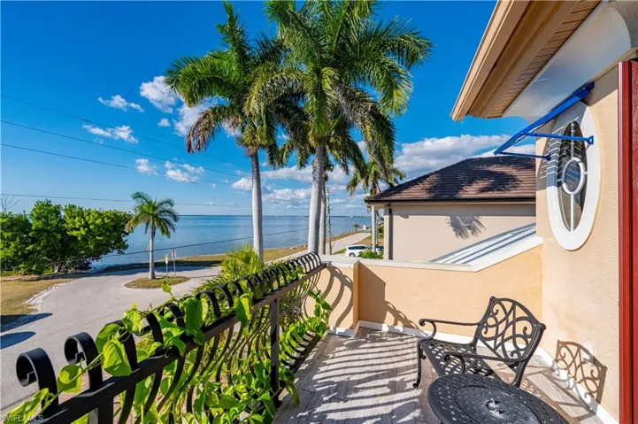 48 Colony Point Dr, Punta Gorda, Florida 33950