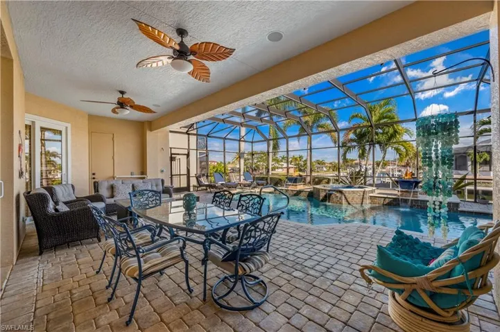 48 Colony Point Dr, Punta Gorda, Florida 33950