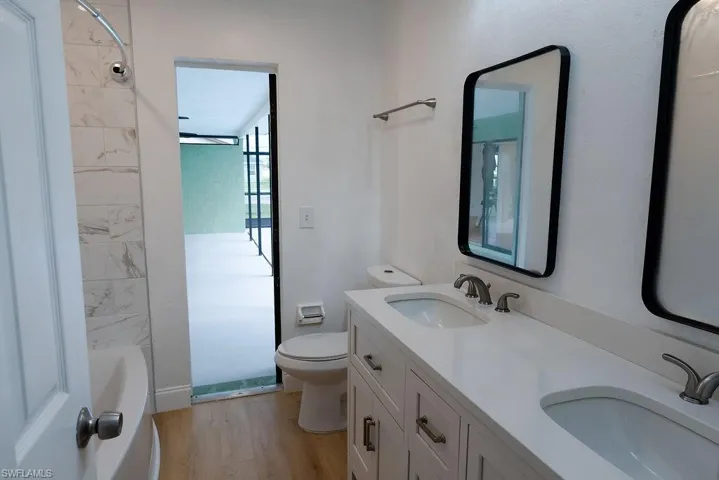 Full bathroom pool access.
