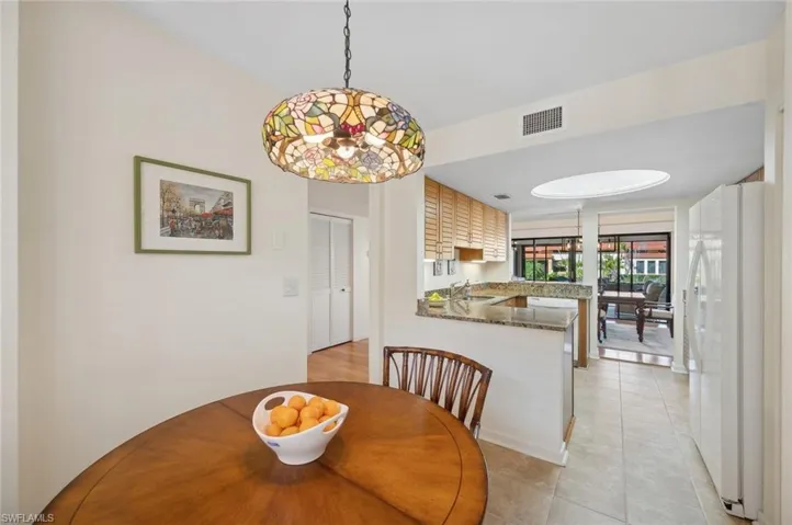 Eat in Kitchen