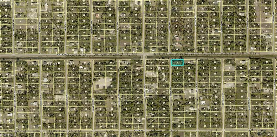 722  Louis  AVE, Lehigh Acres, FL 33972