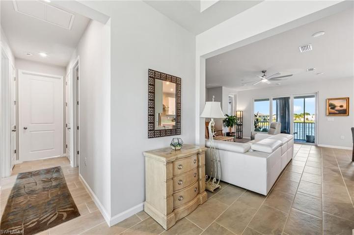 4683 Arboretum CIR # 203, NAPLES FL 34112
