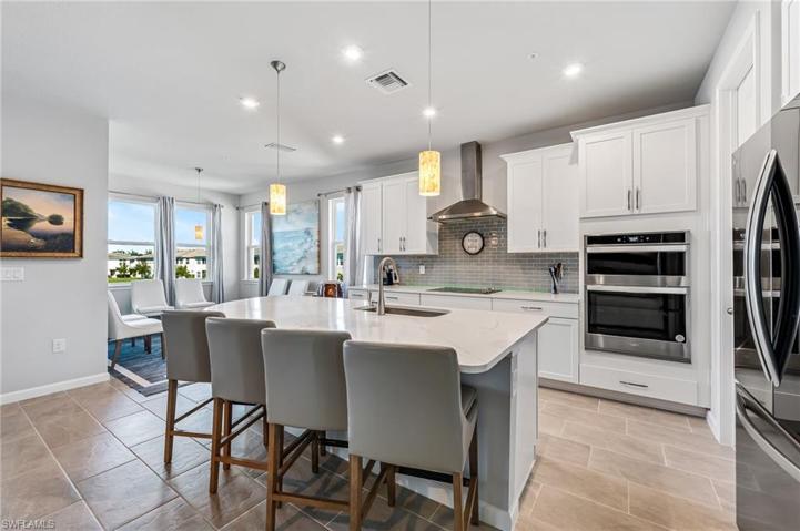4683 Arboretum CIR # 203, NAPLES FL 34112