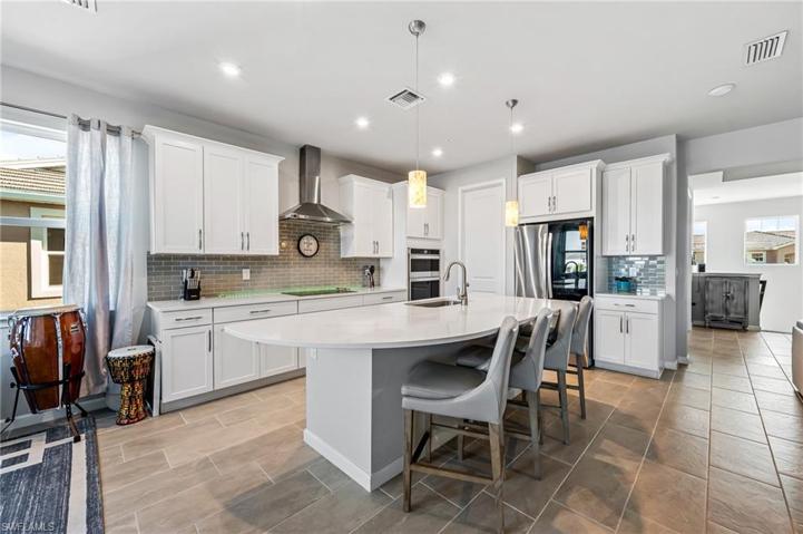 4683 Arboretum CIR # 203, NAPLES FL 34112