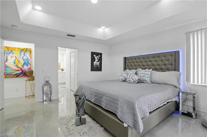 3235 Nw 17th Ln, Cape Coral, Florida 33993