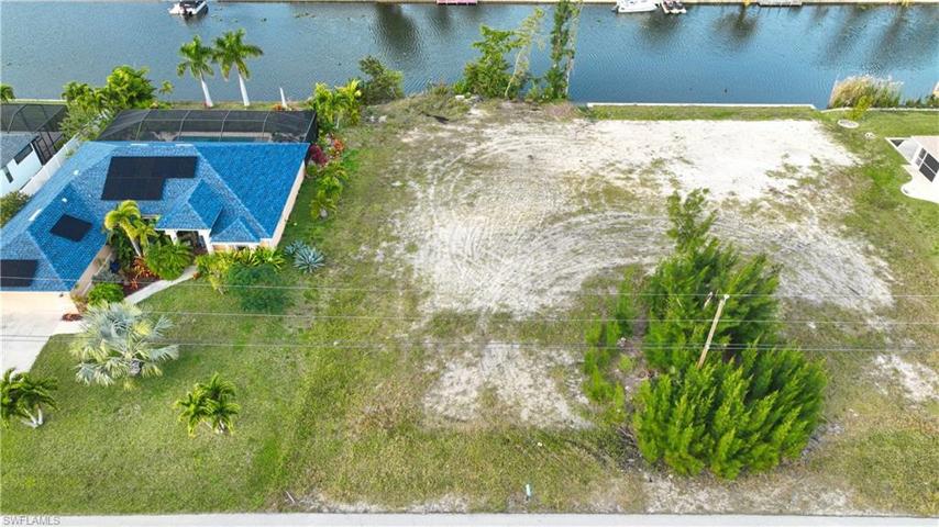 209 SW 21st ST, CAPE CORAL FL 33991