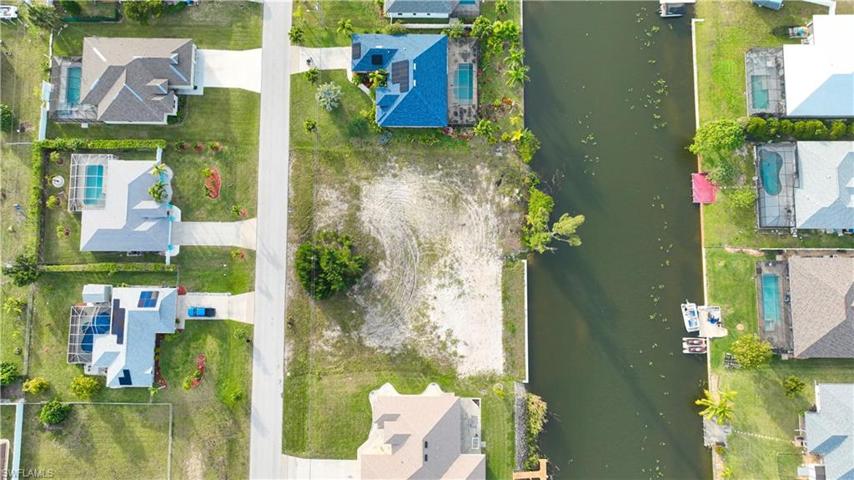 209 SW 21st ST, CAPE CORAL FL 33991