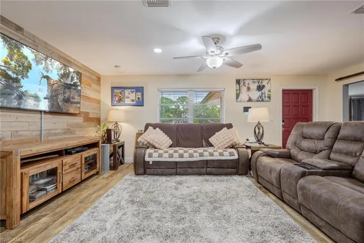13907 Grenada Way, Fort Myers Fl 33905