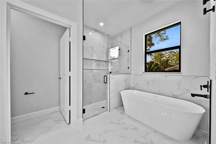 1309  Golden Gate E BLVD, Naples, FL 34120