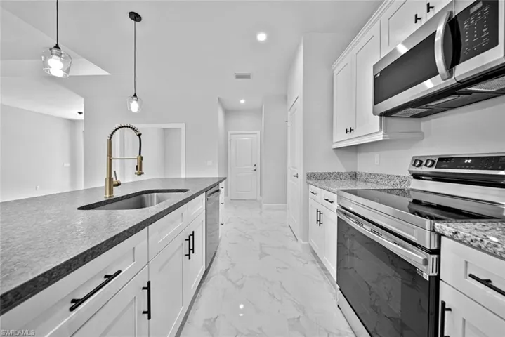 1309  Golden Gate E BLVD, Naples, FL 34120