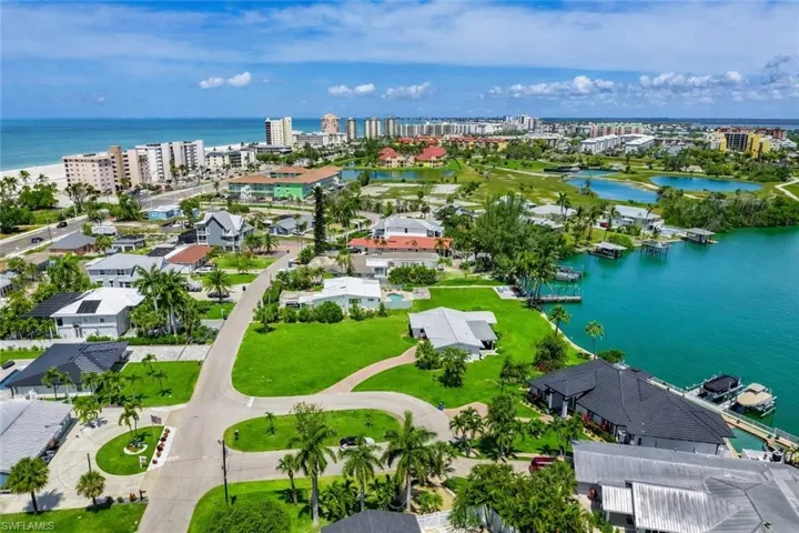 7861 Buccaneer Dr, Fort Myers Beach, Florida 33931