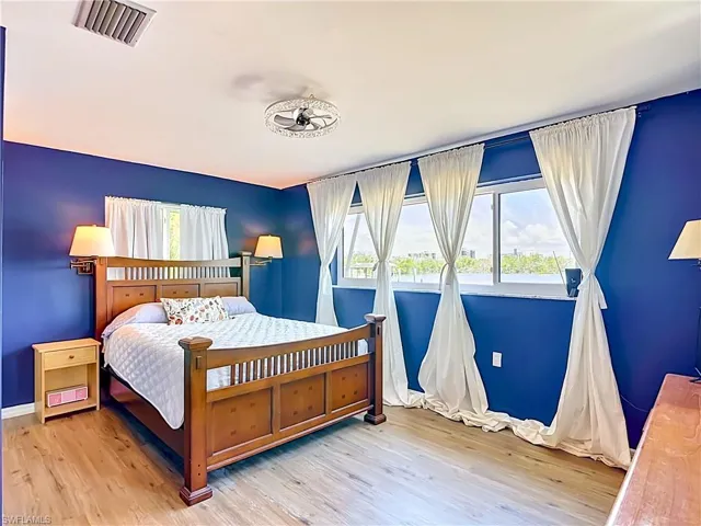 7861 Buccaneer Dr, Fort Myers Beach, Florida 33931