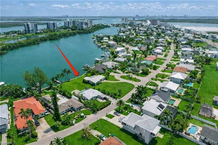 7861 Buccaneer Dr, Fort Myers Beach, Florida 33931