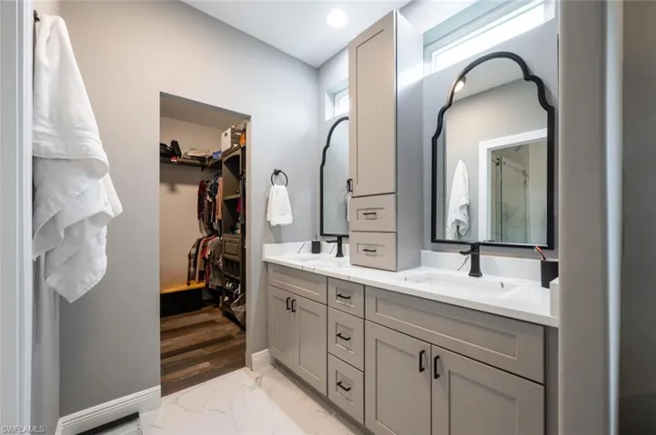 Owners Bath