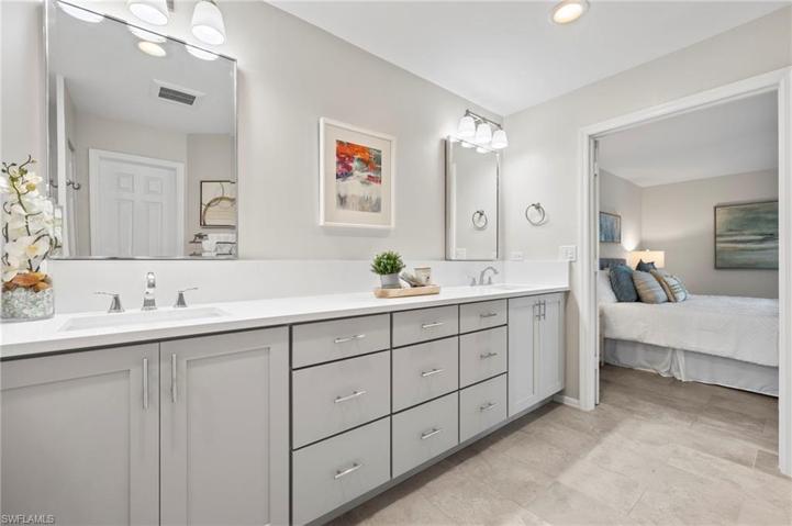 909  Reef Point  CIR, NAPLES, FL 34108