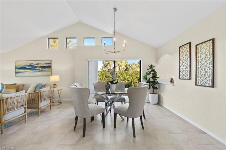 909  Reef Point  CIR, NAPLES, FL 34108