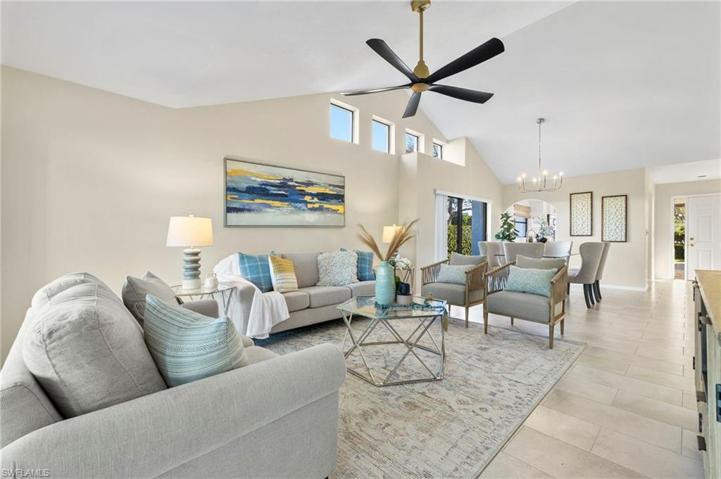 909  Reef Point  CIR, NAPLES, FL 34108