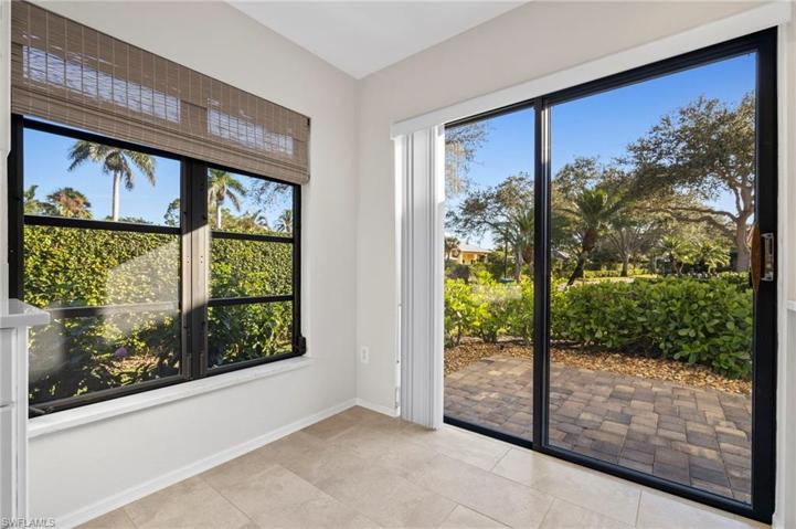 909  Reef Point  CIR, NAPLES, FL 34108