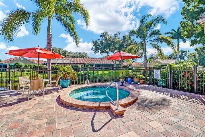 909  Reef Point  CIR, NAPLES, FL 34108