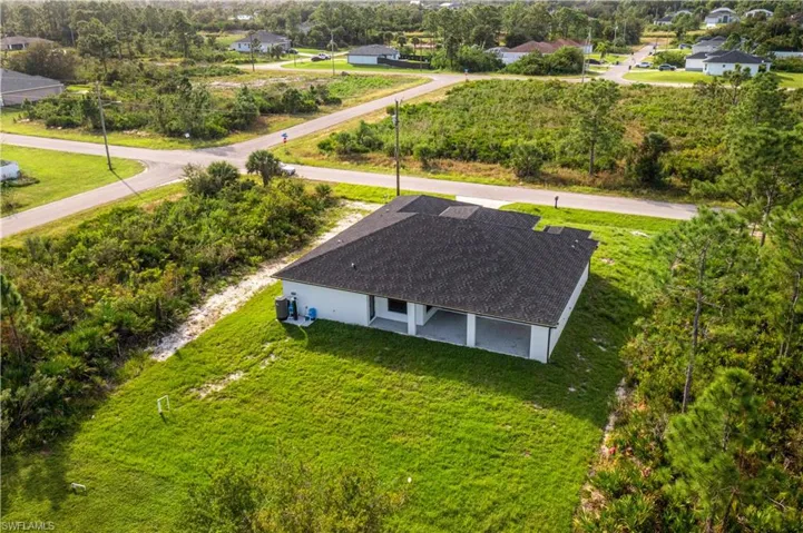 Birds eye view of property