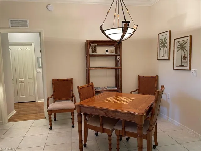 Lovely chess table with 4 chairs