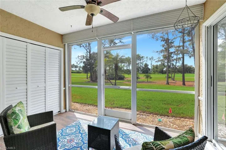 7360  Glenmoor  LN, Naples, FL 34104