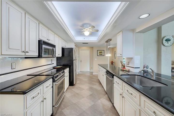 Long View of the Kitchen, Super SS Sink!