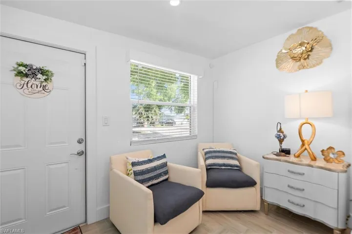 Independent MIL quarters/studio with full bath, kitchen, and washer/dryer