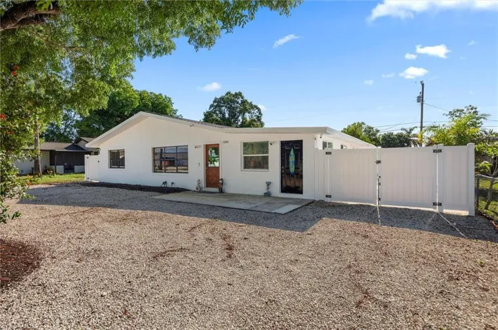 1200 Patterson Rd, Cape Coral, Florida 33909