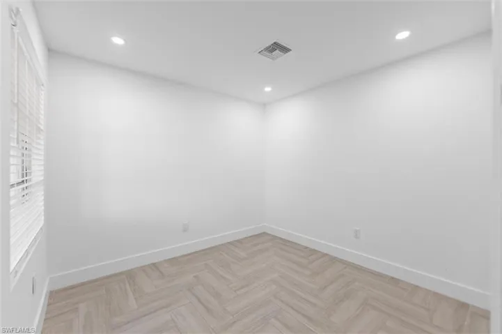2nd Guest bedroom in main house