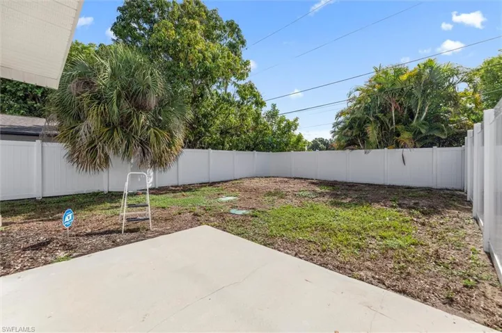 1200 Patterson Rd, Cape Coral, Florida 33909